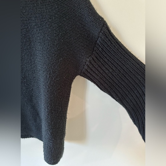 Knit Turtleneck Sweater Size Small - Picture 2 of 3